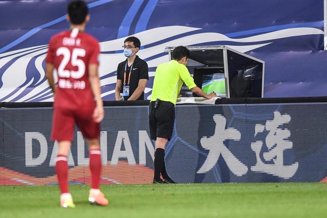 C罗加盟沙特联赛后 15次主罚点球全部命中
